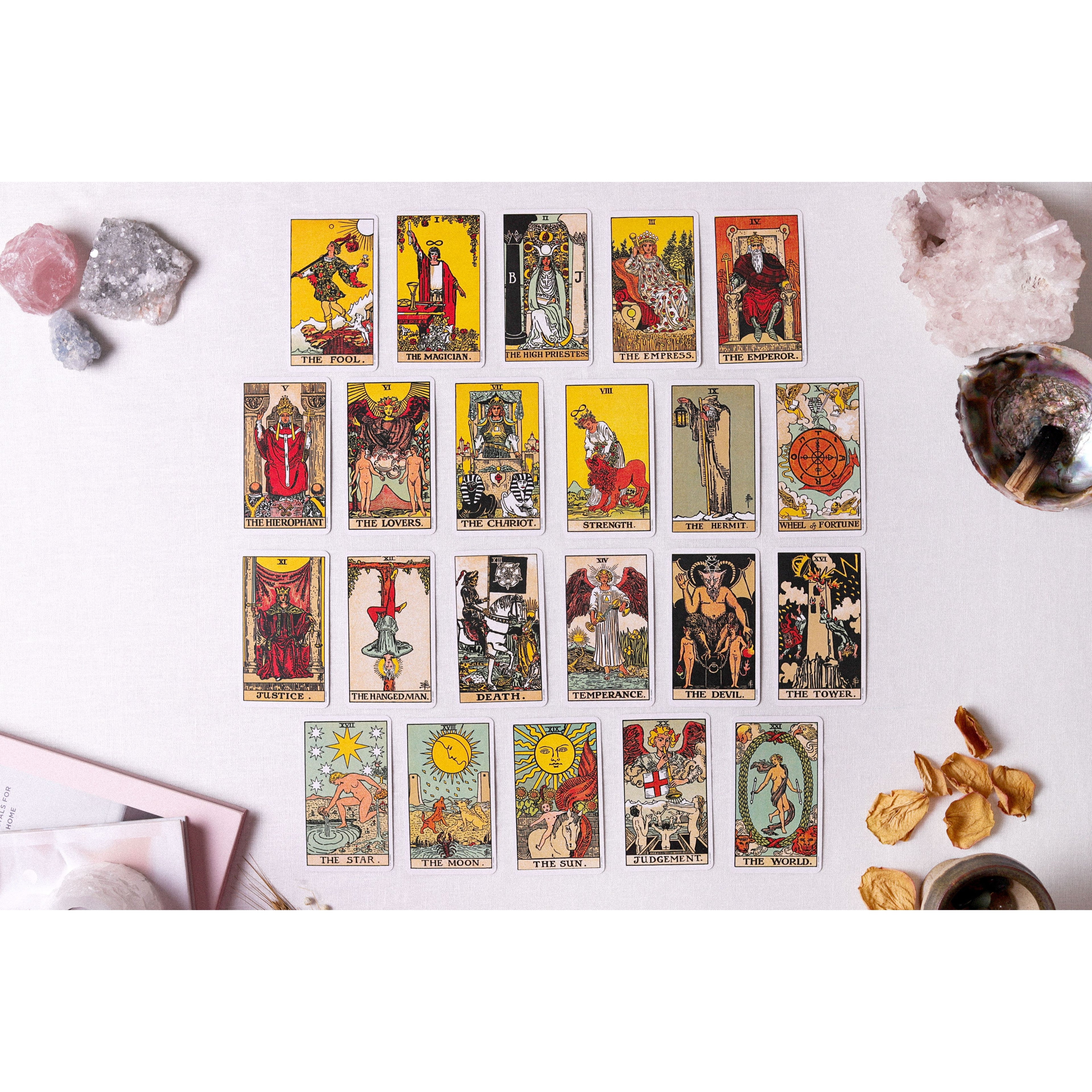 The Original Rider Waite Tarot Deck: 78 beautifully illustrated cards and instructional booklet